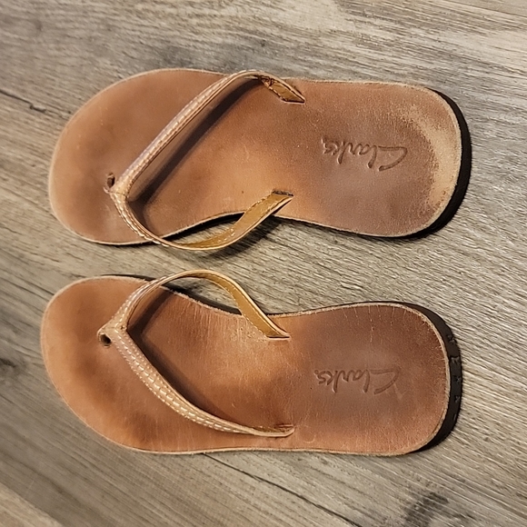 Clarks Light Brown Leather Sandals - Picture 2 of 8